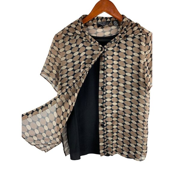 New York City Design Co. S Short Sleeve Button-Up Blouse With Tank - Picture 3 of 5